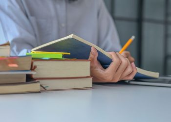 Λογαριασμοί Μεταπτυχιακών – Οδηγίες Ελέγχου και Έγκρισης Αιτήσεων